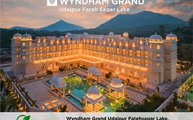 Wyndham Grand Udaipur Fateh Sagar Lake - Pure Vegetarian Resort